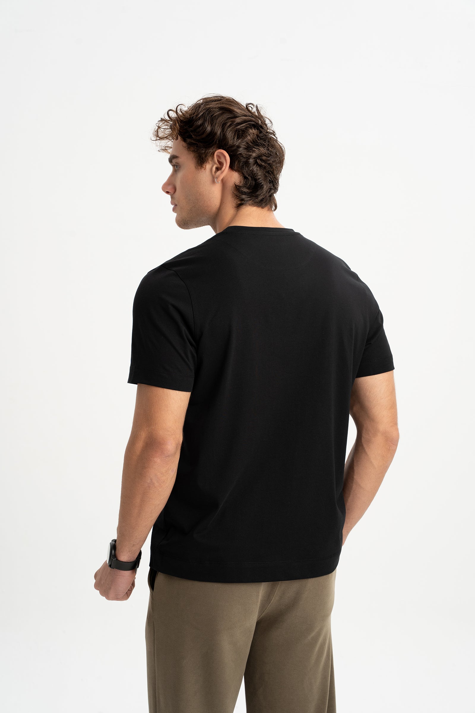 GEDİK Siyah Kısa Kollu T-Shirt